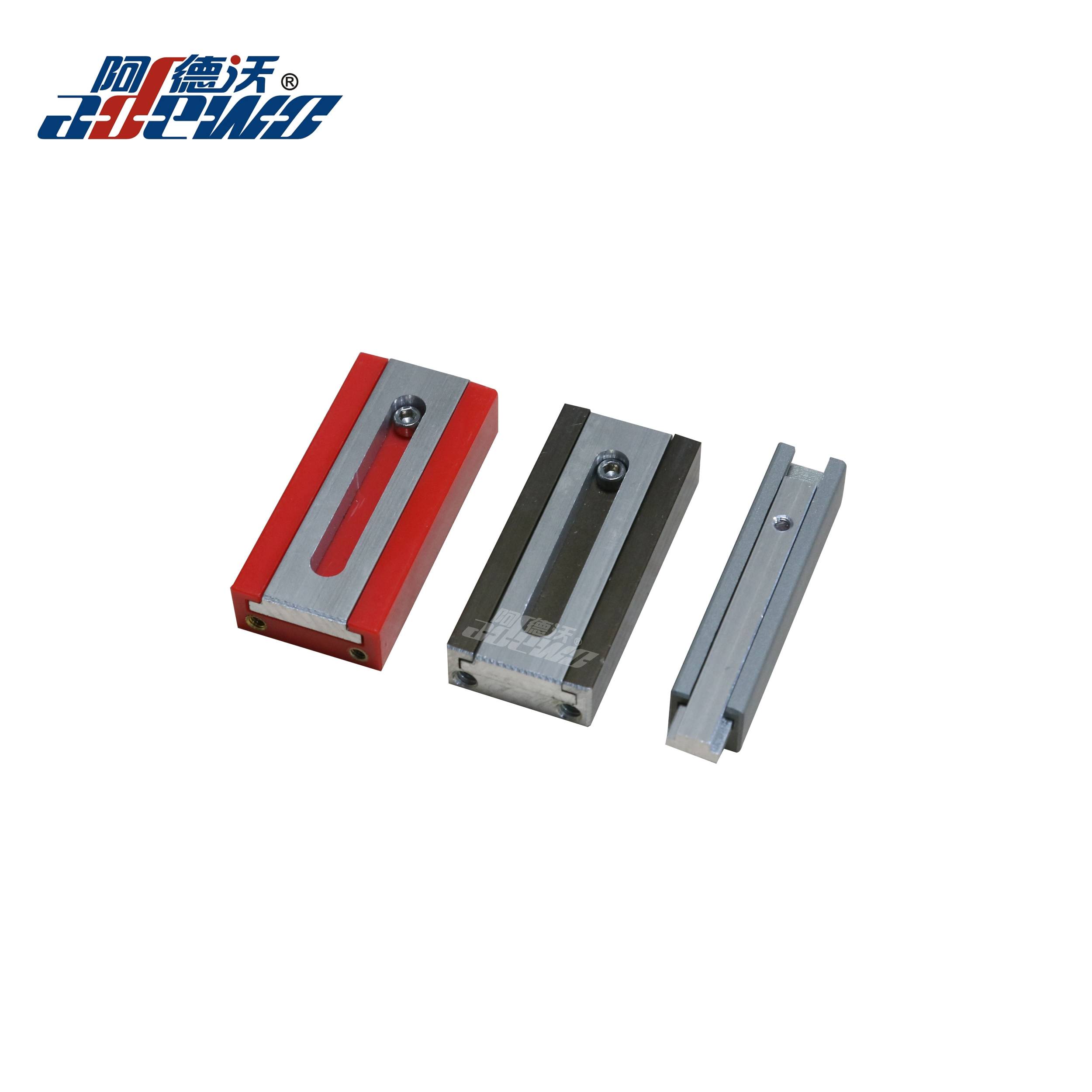 छिटो, क्लिनर डाइ-कटिंग कार्यको लागि के स्ट्रिपिङ सहायक उपकरणहरू आवश्यक बनाउँछ?